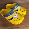 Minions crocs